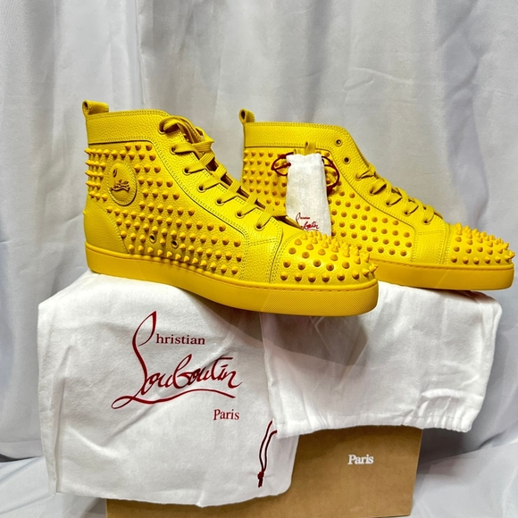 🔥SOLD🔥NWT CHRISTIAN LOUBOUTIN MEN'S LOUIS FLAT LEATHER SPIKE HIGH-TOP SNEAKERS - Picture 2 of 16
